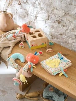 Bâton De Pluie CROQUE LA VIE Rouge - Vertbaudet -Hape Boutique baton de pluie croque la vie 3