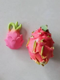 Fushia Le Fruit Du Dragon - OLI & CAROL Rose - Oli Et Carol -Hape Boutique fushia le fruit du dragon oli carol 3