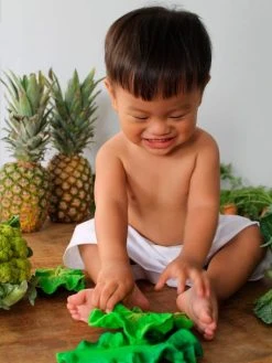 Jouet De Dentition Kendall La Feuille De Chou - OLI & CAROL Vert - Oli Et Carol -Hape Boutique jouet de dentition kendall la feuille de chou oli carol 3