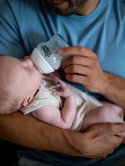 Kit De Naissance Mixte Starter Closer To Nature TOMMEE TIPPEE Transparent - Tommee Tippee -Hape Boutique kit de naissance mixte starter closer to nature tommee tippee 3