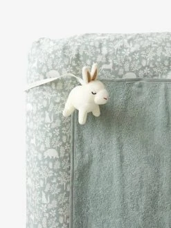 Matelas à Langer + 2 Tapis De Change DANS LES BOIS Vert Sauge - Vertbaudet -Hape Boutique matelas a langer 2 tapis de change dans les bois 3