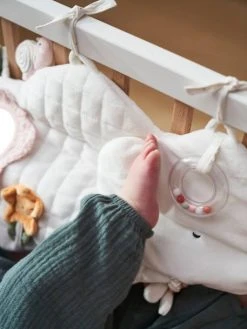 Panneau D'activités En Tissu PAYS ROSE Multicolore - Vertbaudet -Hape Boutique panneau dactivites en tissu pays rose 3