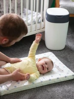 Starter Pack Poubelle à Couches TOMMEE TIPPEE Twist & Click + 6 Recharges Blanc - Tommee Tippee -Hape Boutique starter pack poubelle a couches tommee tippee twist click 6 recharges 3