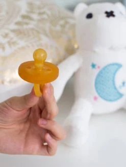 Sucette à Bout Rond Tout Latex 6 Mois+ SUAVINEX Naturel - Suavinex 9 Sucette à Bout Rond Tout Latex 6 Mois+ SUAVINEX Naturel - Suavinex -Hape Boutique sucette a bout rond tout latex 6 mois suavinex 3