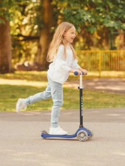 Trottinette 3 Roues Primo - GLOBBER Rose - Globber -Hape Boutique trottinette 3 roues primo globber 4