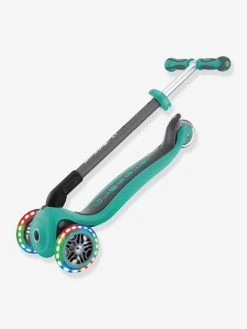 Trottinette Go Up Deluxe Play Lights - GLOBBER Vert - Globber 10 Trottinette Go Up Deluxe Play Lights - GLOBBER Vert - Globber -Hape Boutique trottinette go up deluxe play lights globber 4